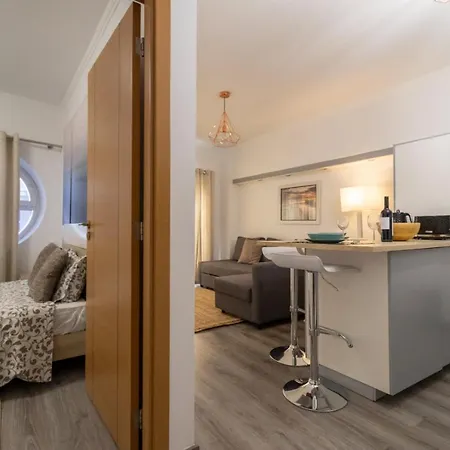 Cozy Flat Near Oura Beach * Albufeira